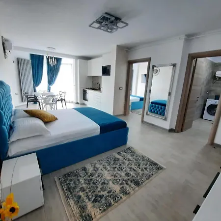 Rebeca Lux By Alezzi * Navodari