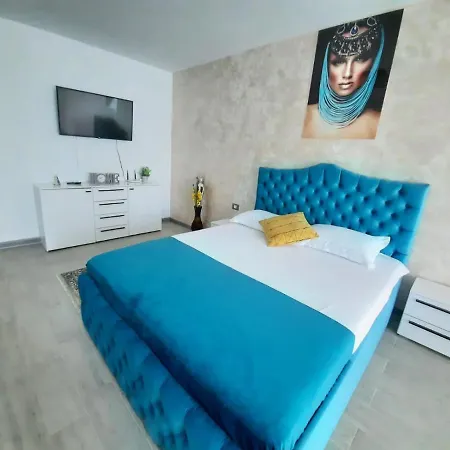 Rebeca Lux By Alezzi ナボダリ