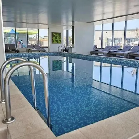 Rebeca Lux By Alezzi