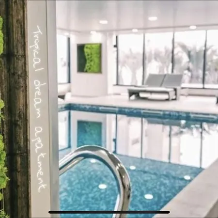 Rebeca Lux By Alezzi アパート